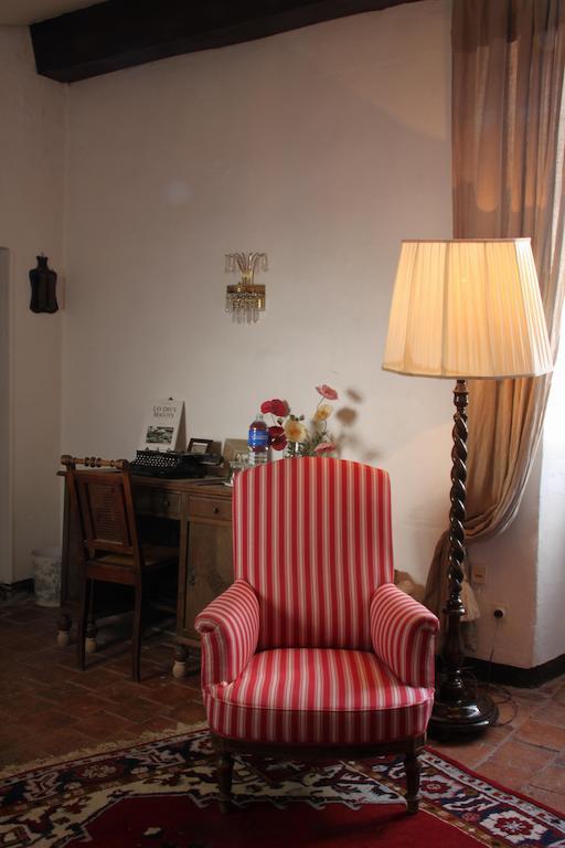 Chateau Rosans Bed & Breakfast Room photo