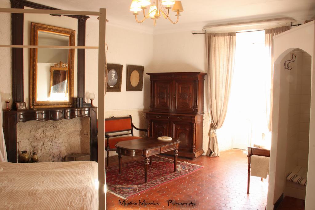 Chateau Rosans Bed & Breakfast Room photo