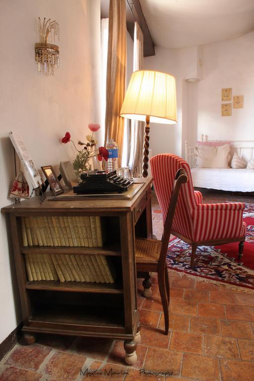 Chateau Rosans Bed & Breakfast Room photo